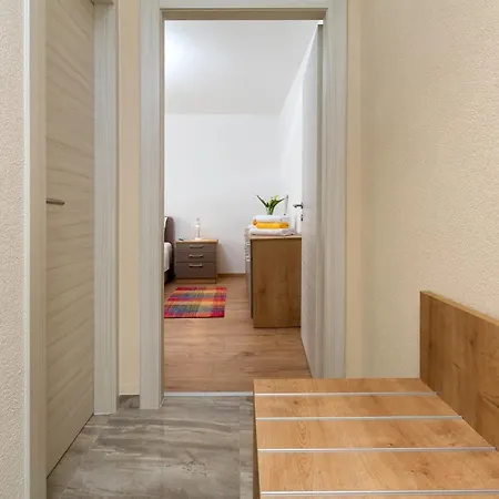 Vivid Apartment Pula