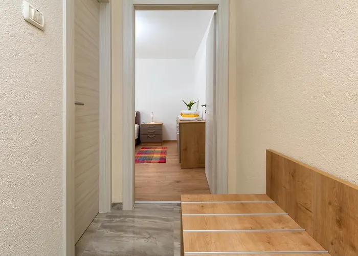 Vivid Apartment Pula